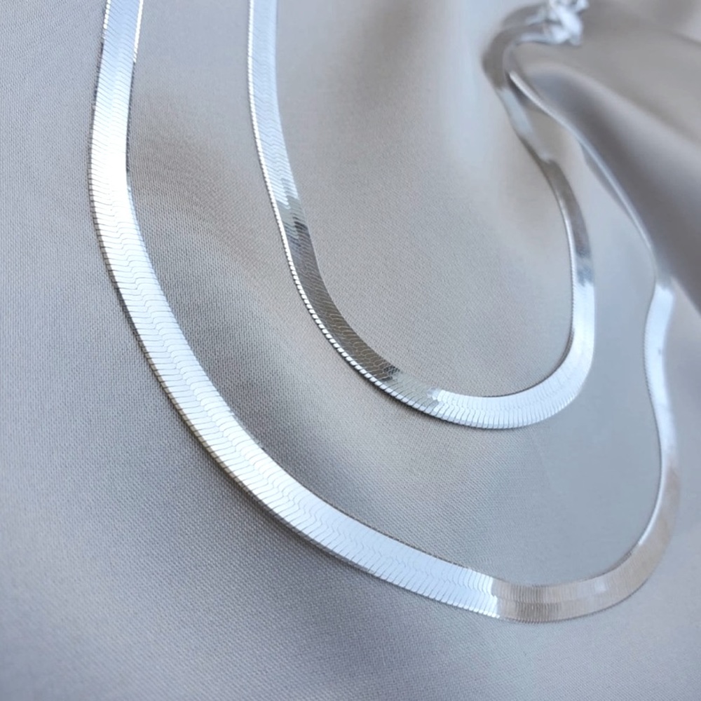 5.5mm 24” 925 sterling silver herringbone necklace, new & unused